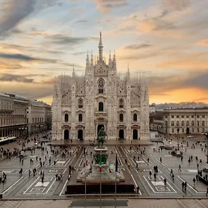 Hl - Brera, Garibaldi, Moscova, Duomo, Montenapoleone Milano